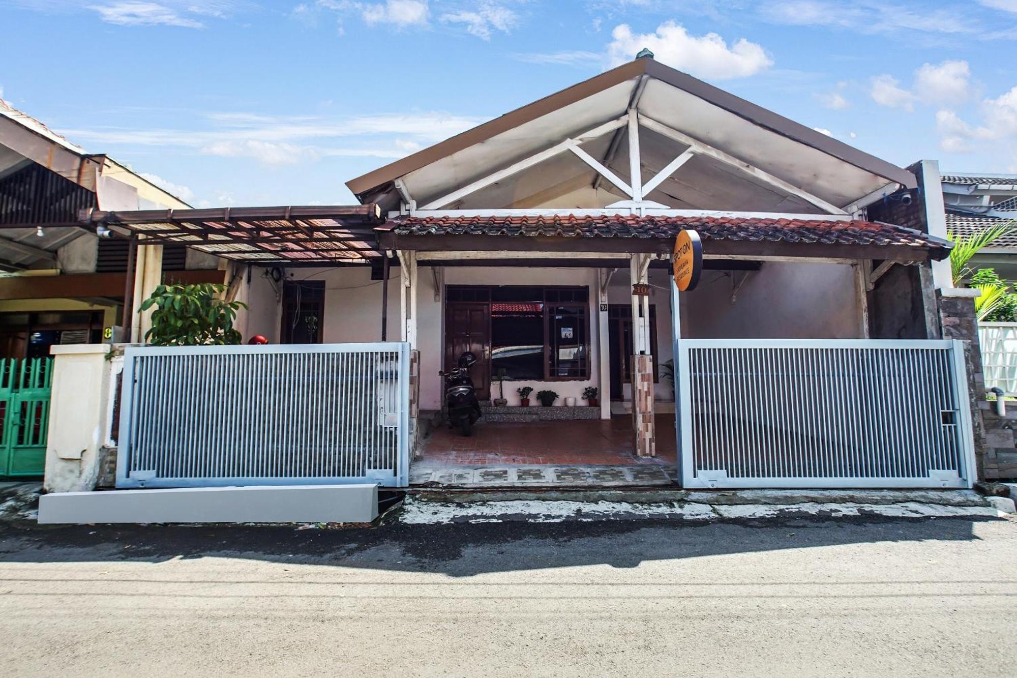 Spot On 91117 Sriwijaya Residence Syariah Μπαντούνγκ Εξωτερικό φωτογραφία
